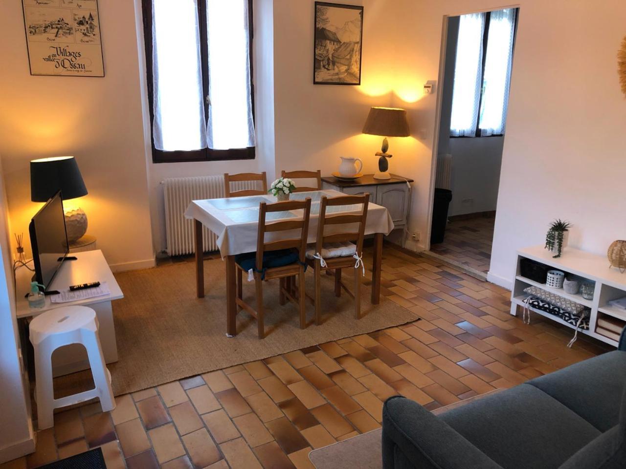 Jurançon Petite Maison Avec Terrasse מראה חיצוני תמונה